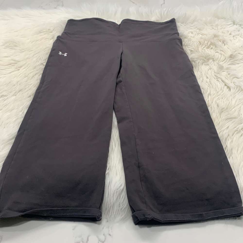 Under Armour Gray Leggings. Size L(754)‎
